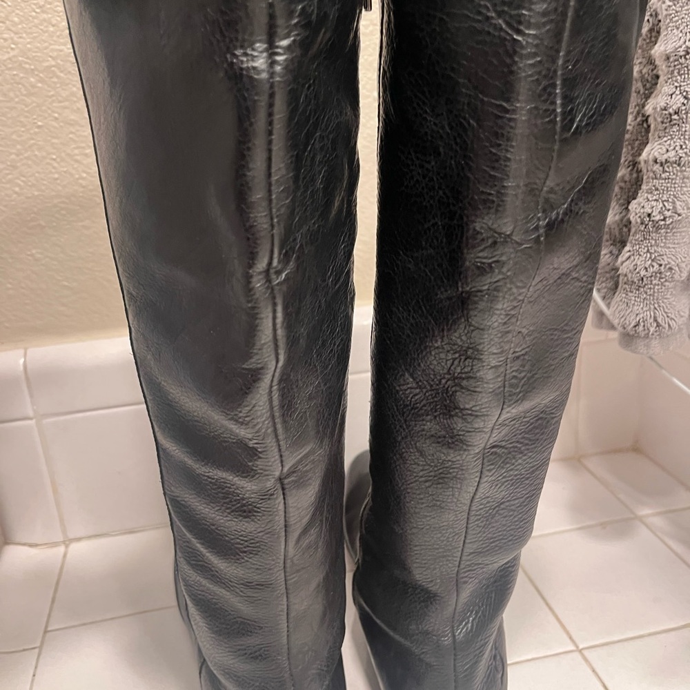BORN Black Leather Boots - Picture 4 of 12